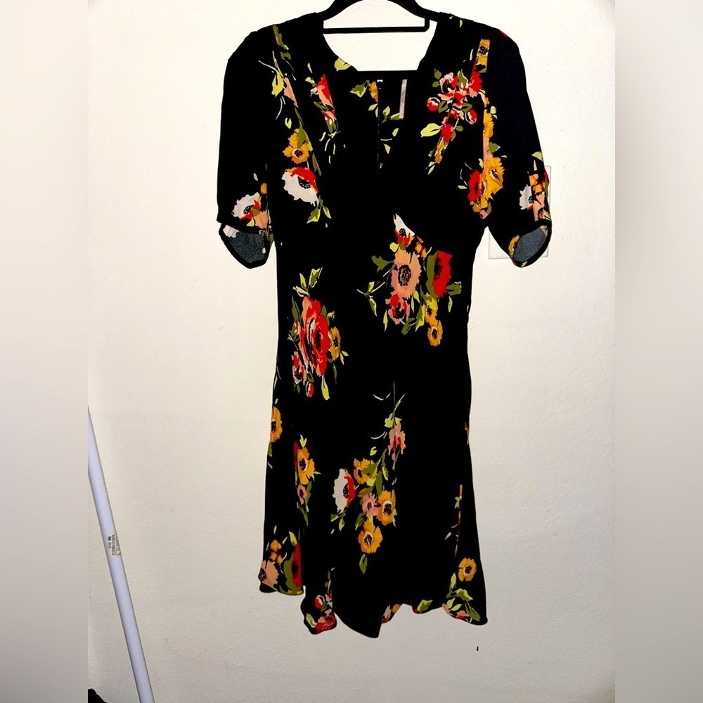 Free People women’s black floral printed v neck mini dress 2 fall vacation